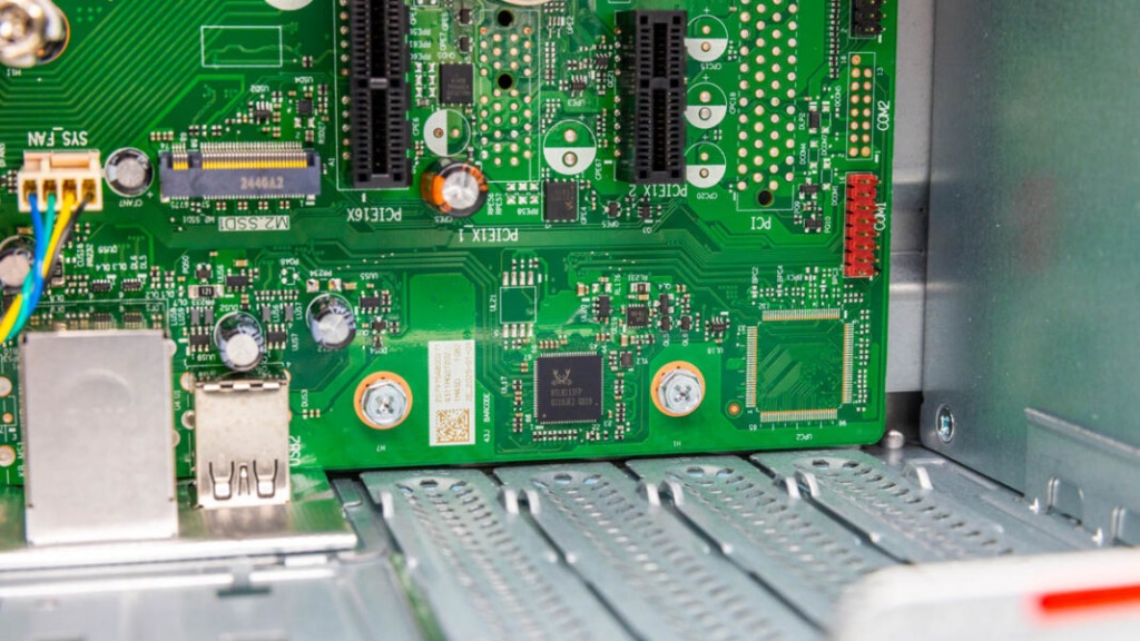 Lenovo-ThinkSystem-ST45-V3-Realtek-RTL8111FP-1068x601.jpg Lenovo-ThinkSystem-ST45-V3-Realtek-RTL8111FP-1068x601.jpg